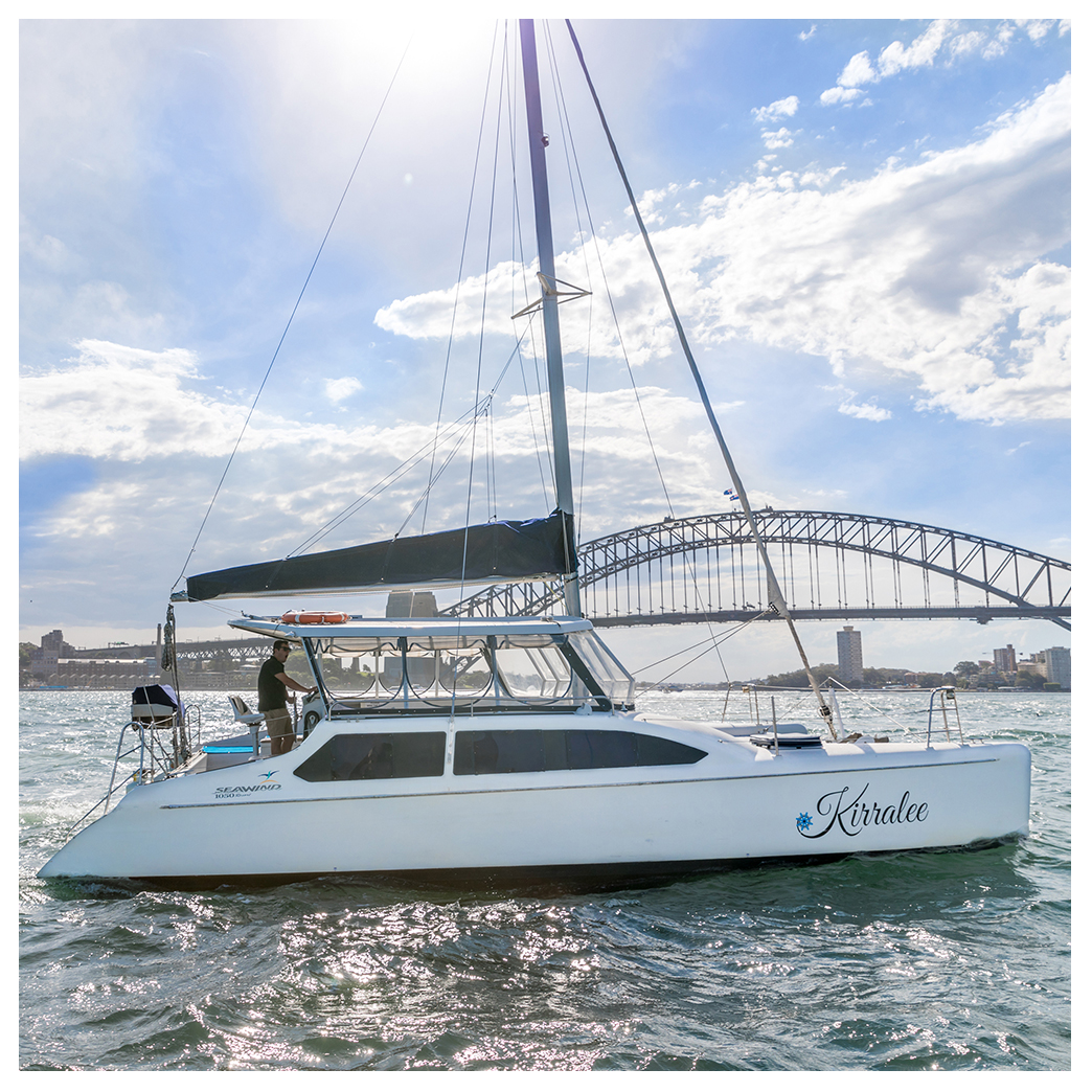 Vivid Sydney Cruise - Boat - Sydney Harbour